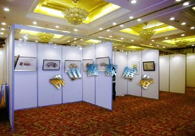 湖南八棱柱屏風(fēng)展板 簡(jiǎn)單安裝展示器材的價(jià)格、廠家與配套服務(wù)解析